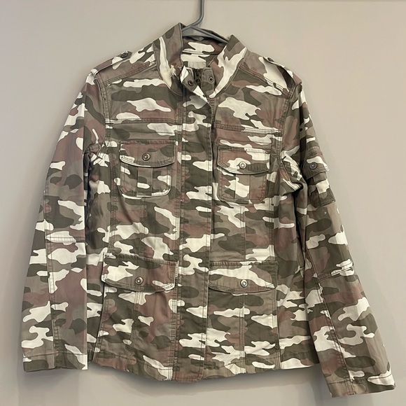 Kensie Jackets & Blazers - NEW Kensie Lightweight Zip Up Utility Jacket Large Camo